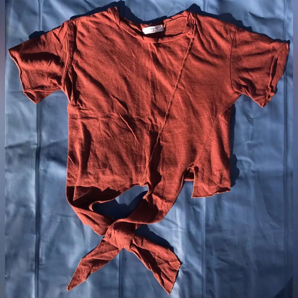 RARE Vintage THANK YOU Rusty Orange Asymmetrical Tie-Front Crop Tee - XS/S - Picture 2 of 6
